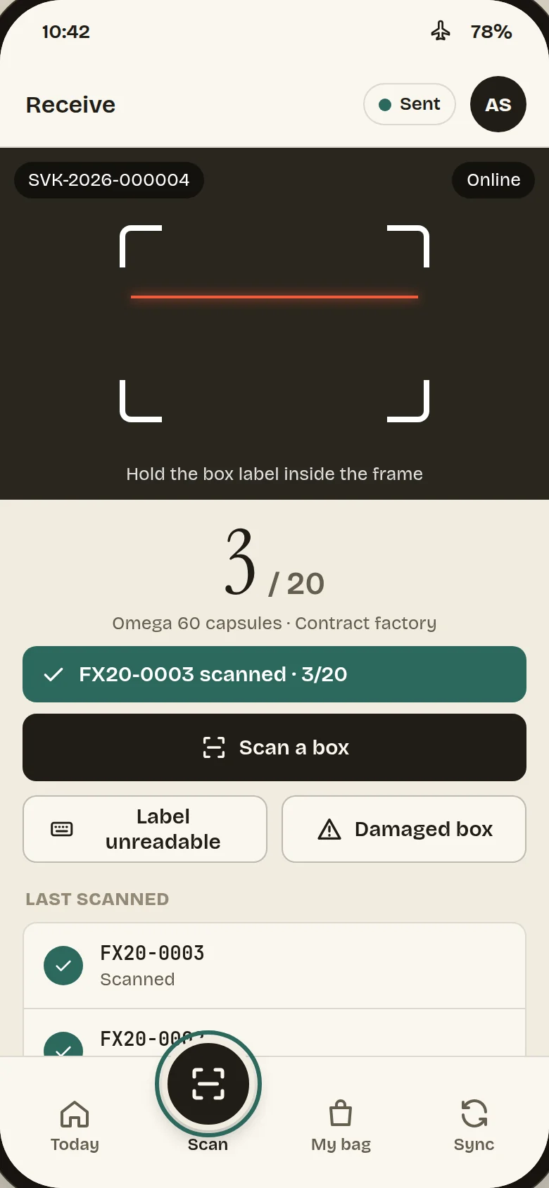 Receive screen: the camera frame, a 3 of 20 counter and the last scanned boxes